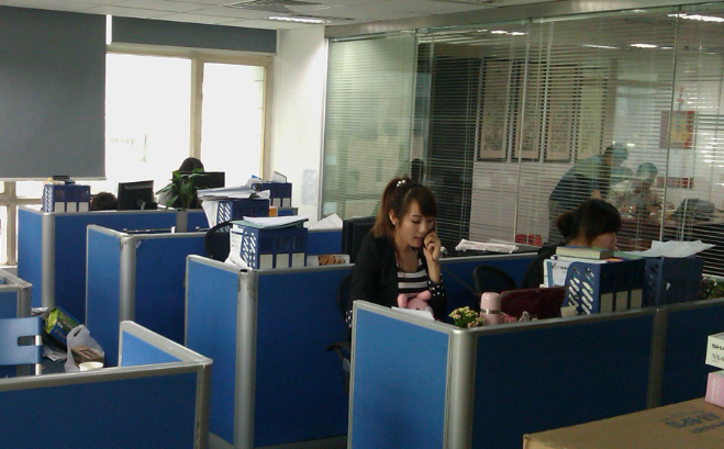合肥办公室隔断设计要点及新型环保材料优势