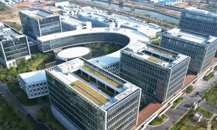 合肥亿鸣装饰建材公共卫生间隔断产品技术参数与性能解析